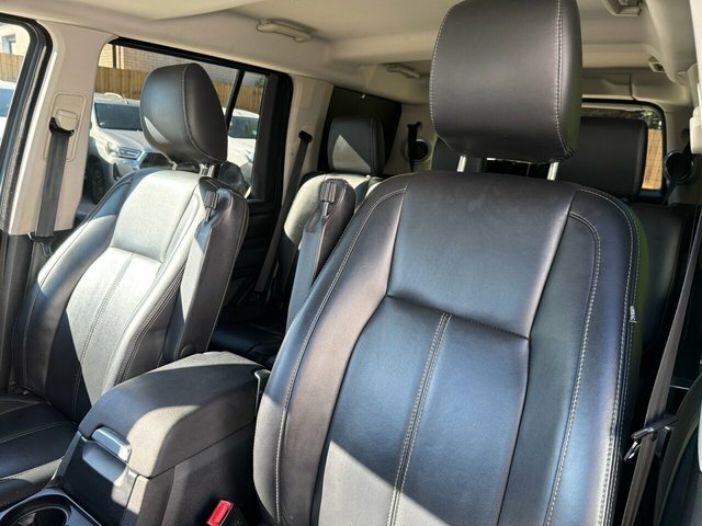 Land Rover Discovery 4 Discovery 4 3.0 Sd V6 Hse Luxury 4Wd Euro 5 Black #19
