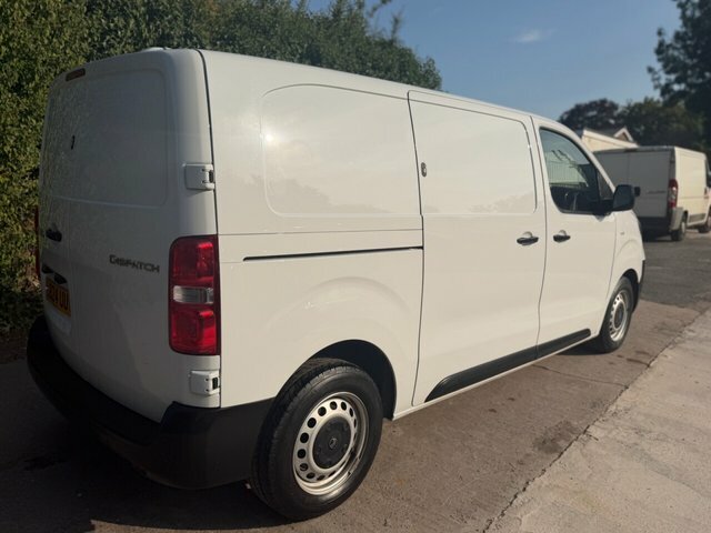 Citroen Dispatch 1.5 Bluehdi Enterprise M Panel Van 6Dr Manu White #2