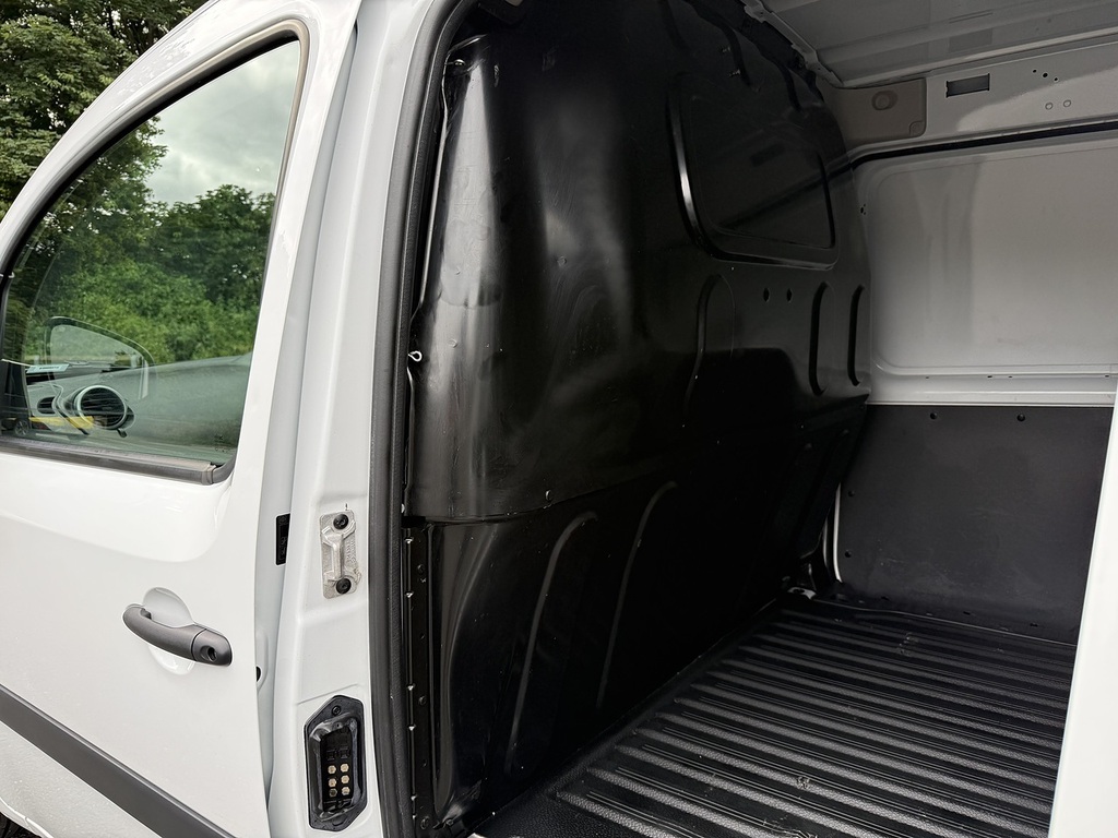 Nissan NV250 1.5 Dci 95Ps Acenta Van White #40
