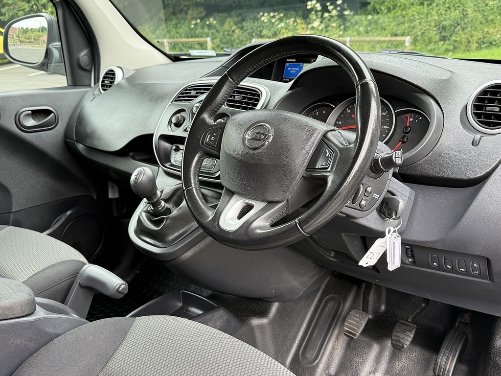 Nissan NV250 Dci Tekna White #2
