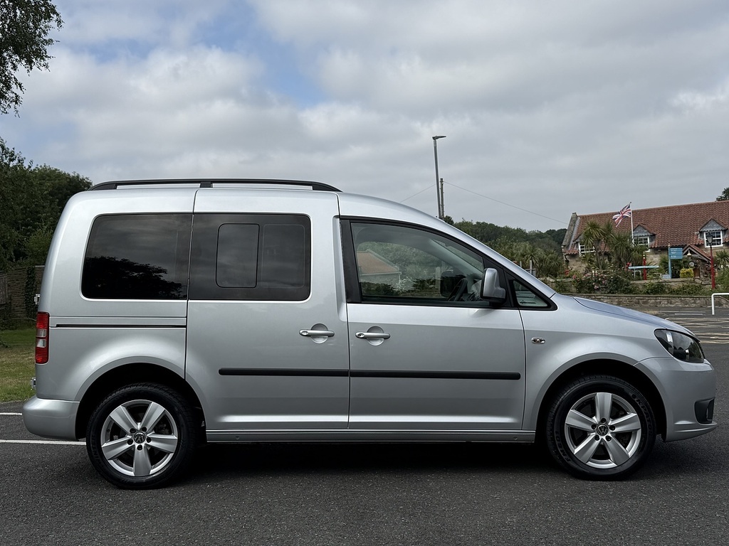 Volkswagen Caddy Life Van C20 Purple #10