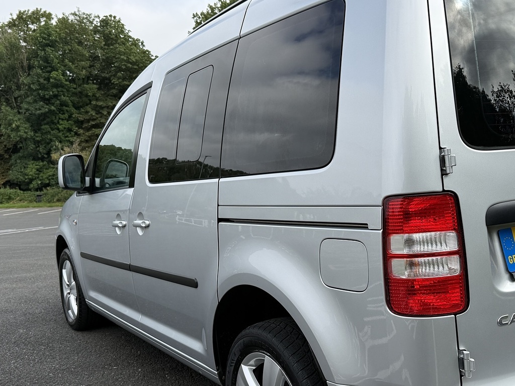 Volkswagen Caddy Life Van C20 Purple #30