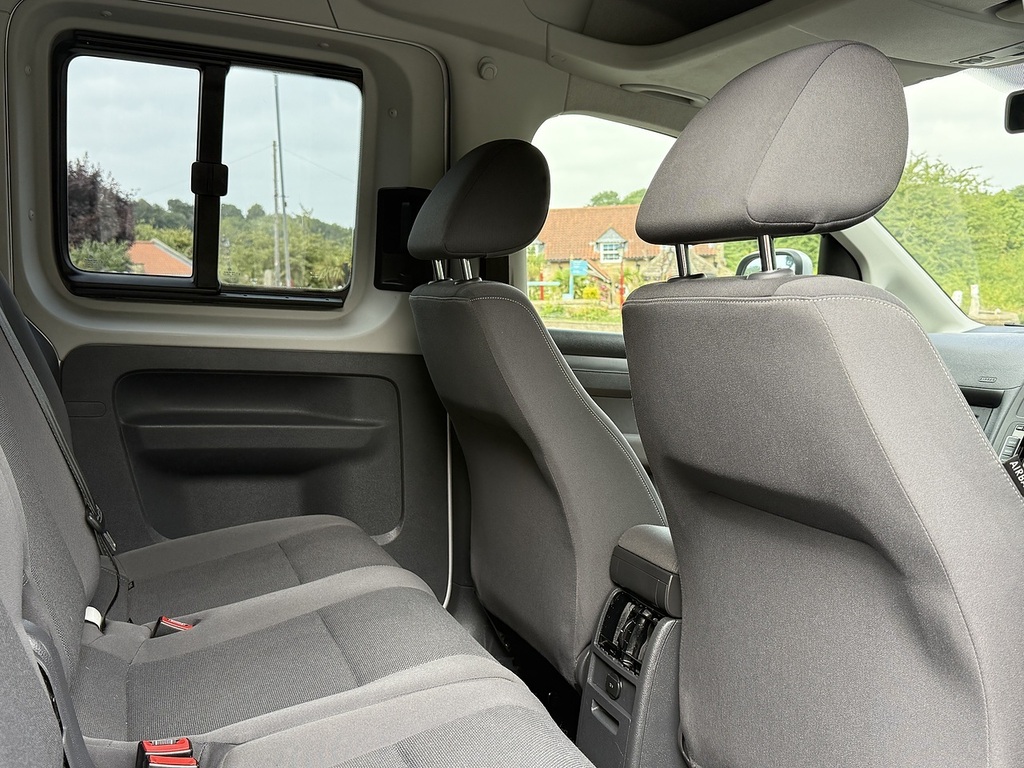 Volkswagen Caddy Life Van C20 Purple #13