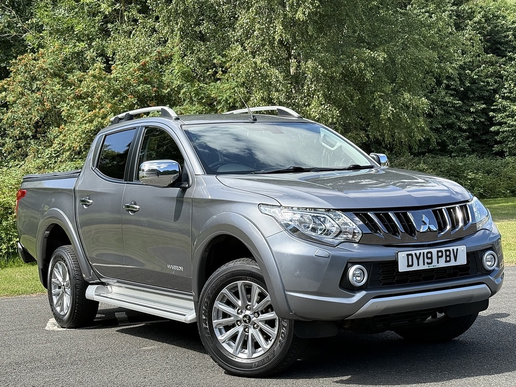 Mitsubishi L200 2.4 Di-d Dc Warrior Pickup Double Cab A Grey
