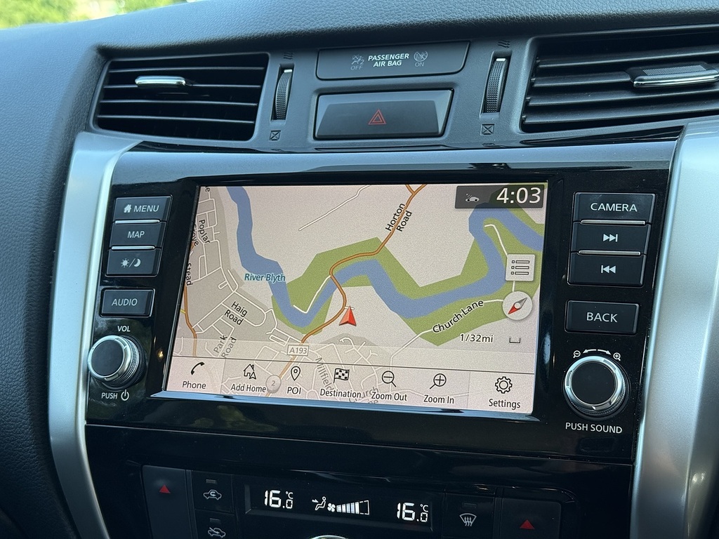 Nissan Navara Dci Tekna Grey #4