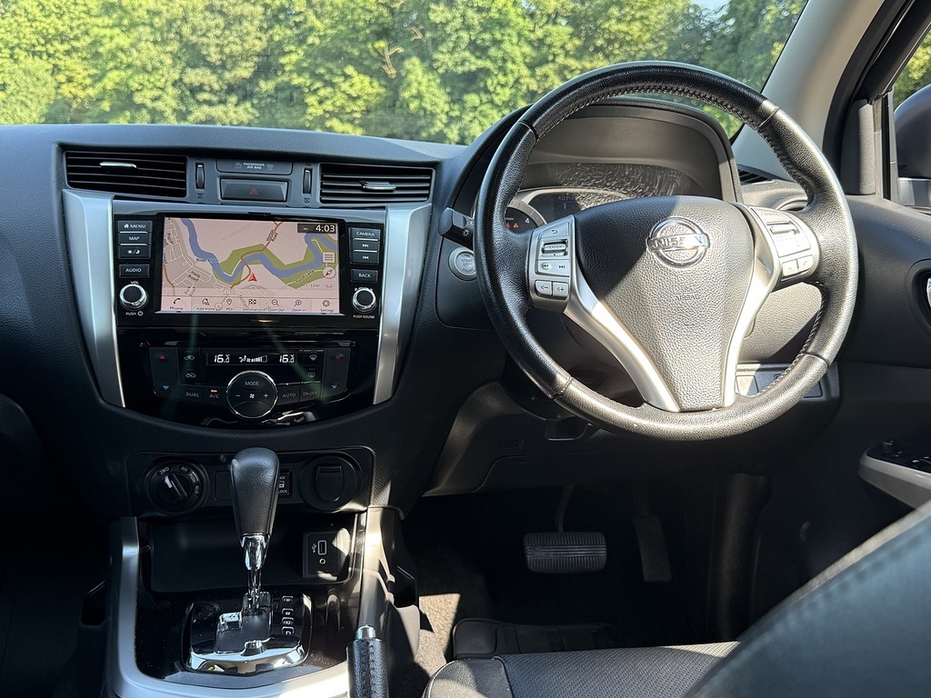 Nissan Navara Dci Tekna Grey #2