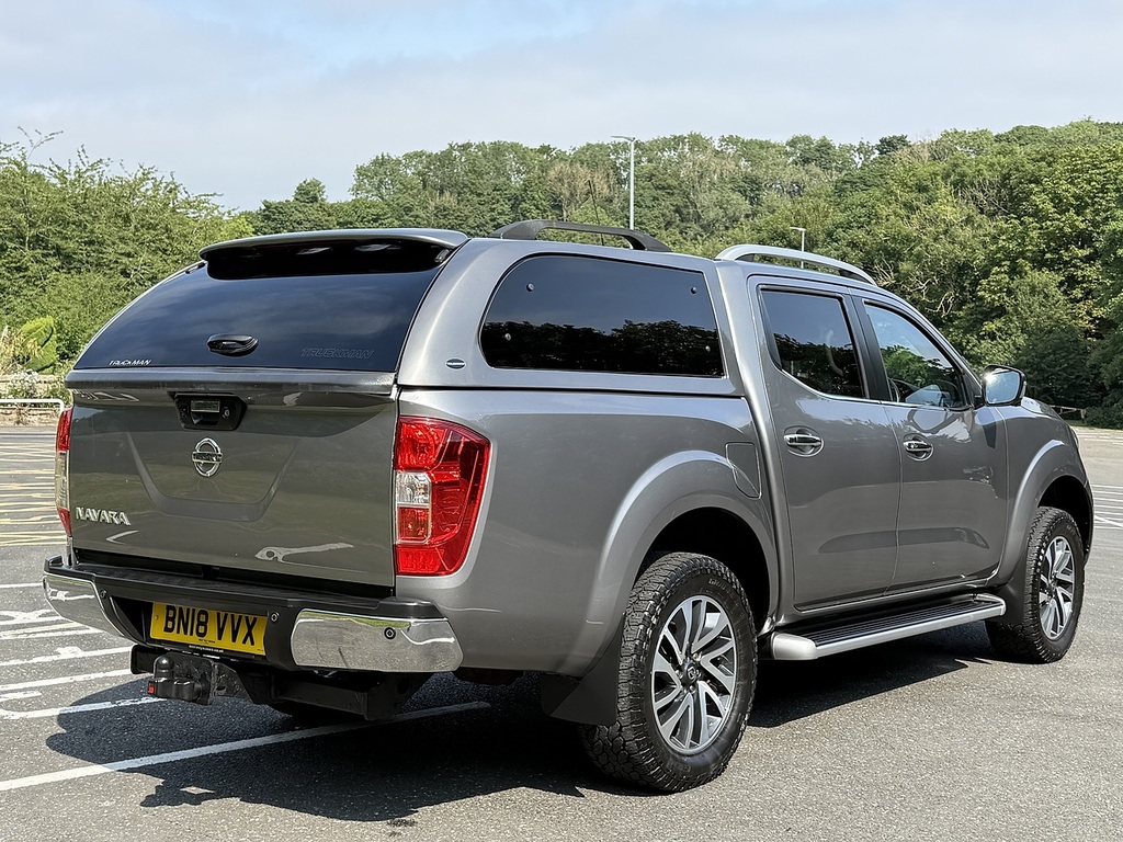 Nissan Navara 2.3 Dci Tekna Pickup Double Cab 4W Grey #6