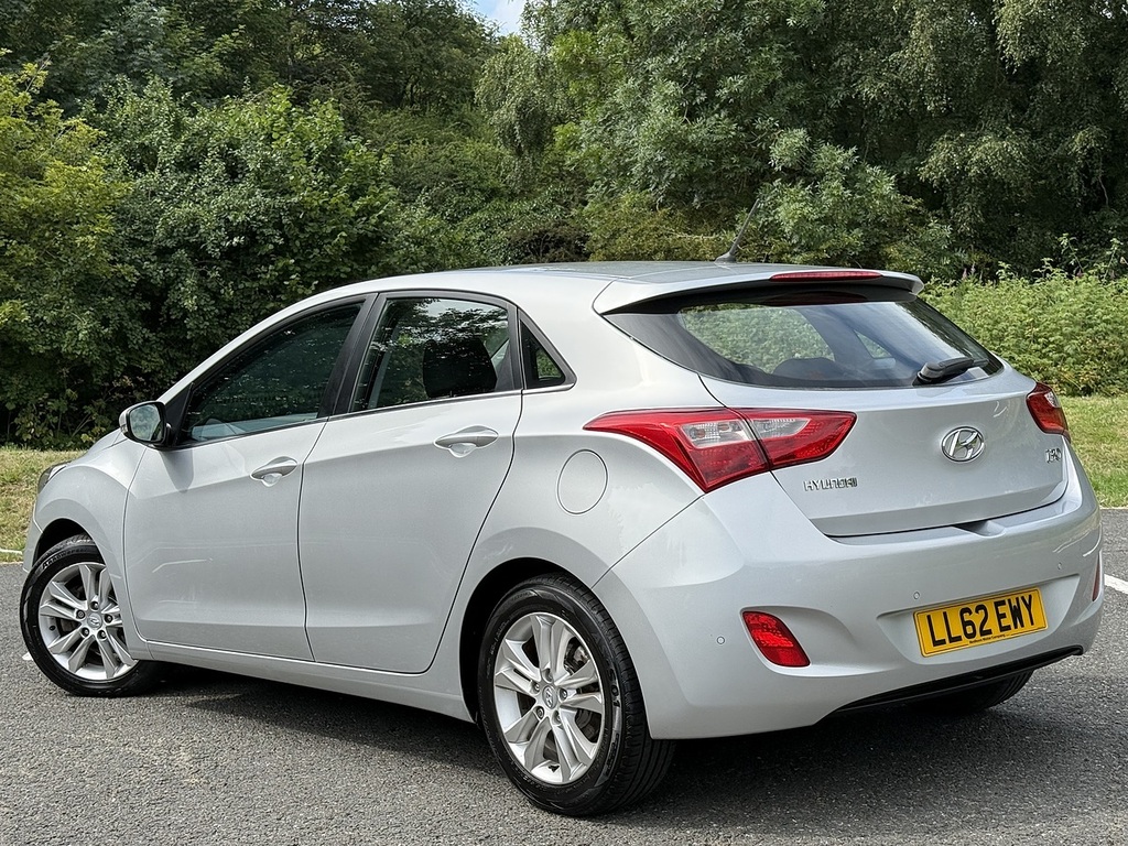 Hyundai I30 1.4 Style Hatchback Euro 5 100 LL62EWY Silver #3