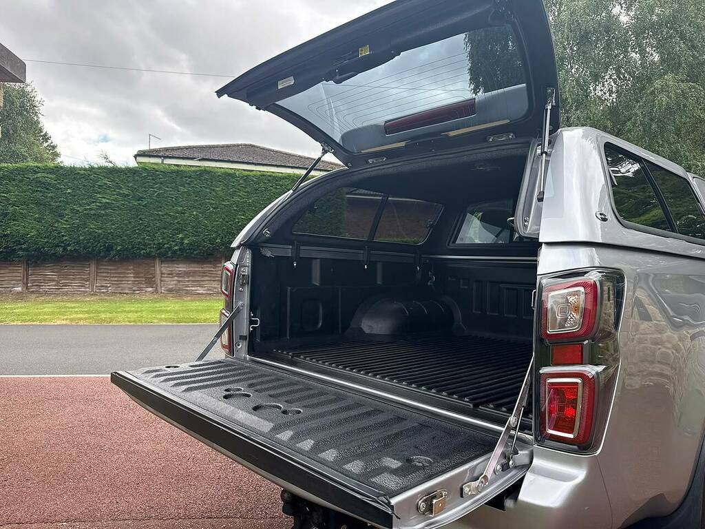 Isuzu D-Max 1.9 Td Dl40 Pickup Double Cab 4Wd Grey #13