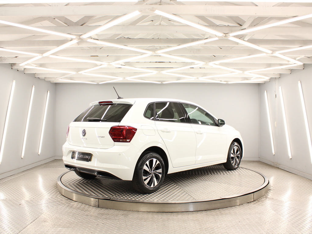 Volkswagen Polo Hatchback PF21OMO White #4
