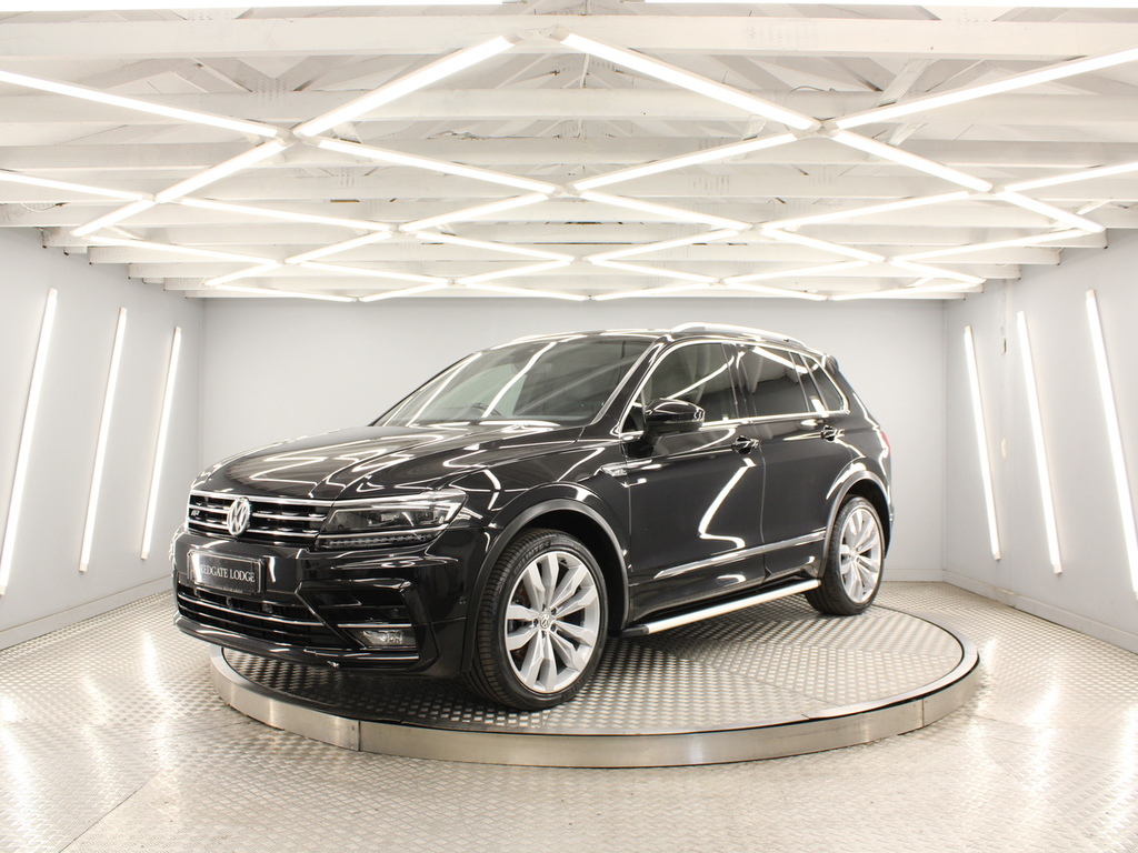 Volkswagen Tiguan Suv WV20BUU Black #6