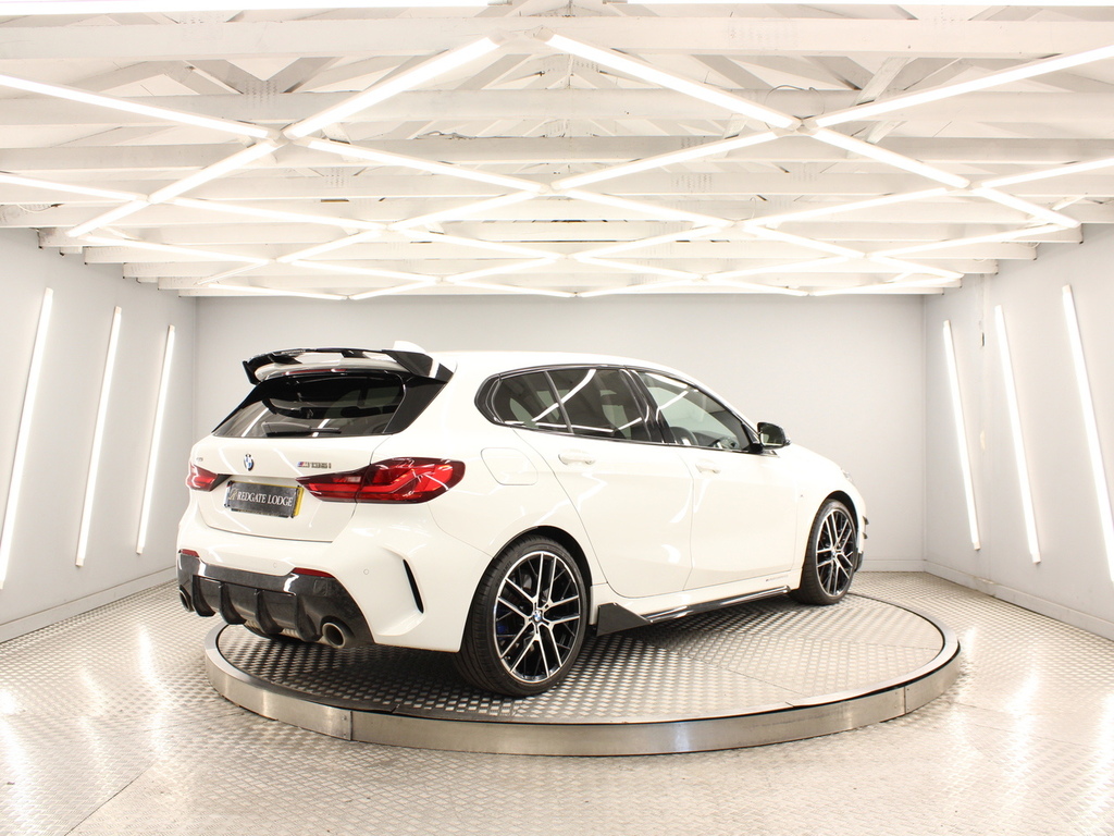 BMW 1 Series Hatchback YG70WSK White #3