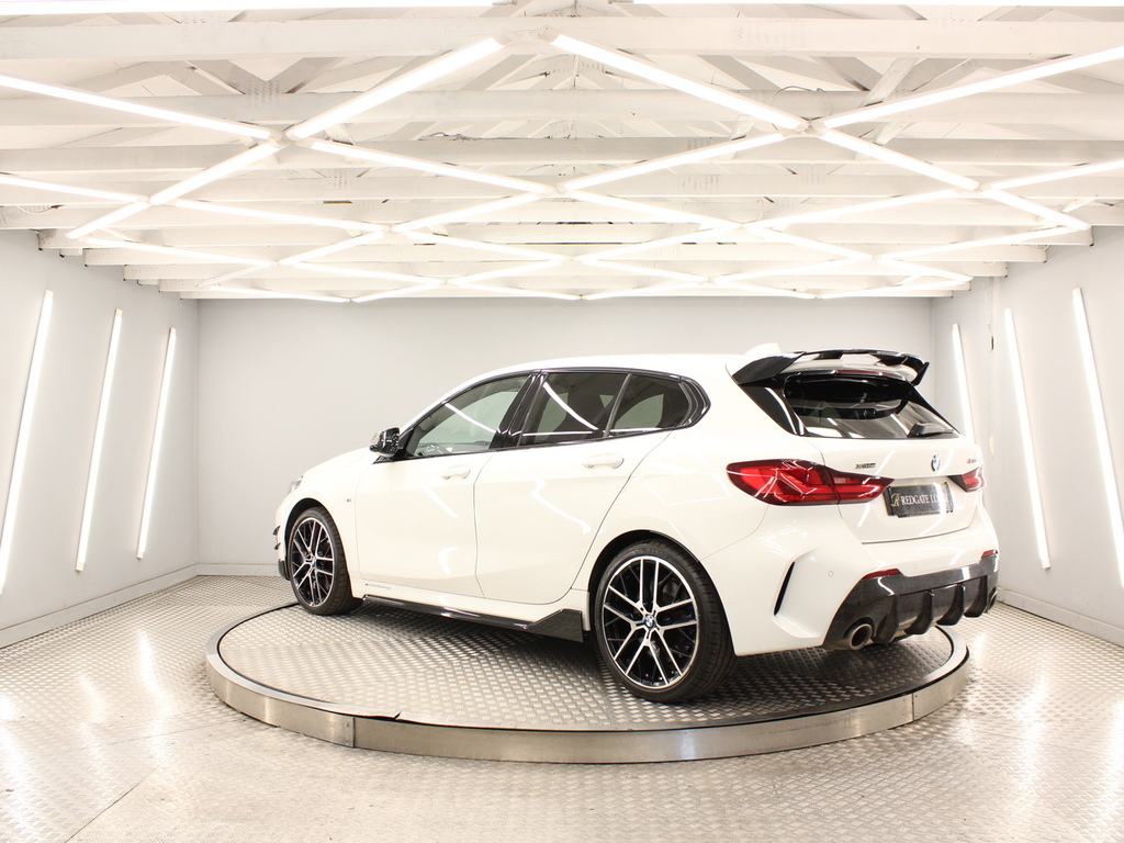 BMW 1 Series Hatchback YG70WSK White #4