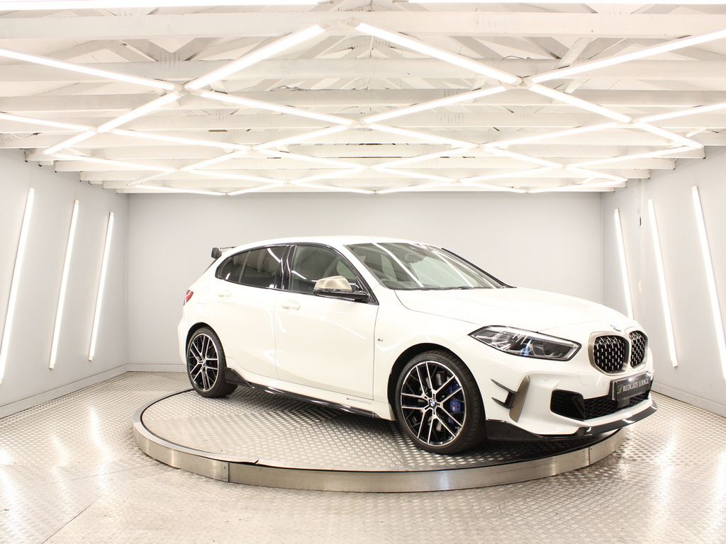BMW 1 Series Hatchback White