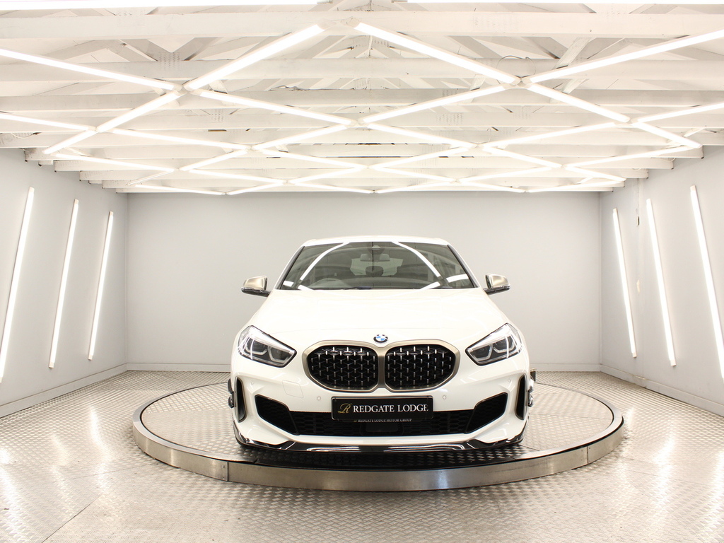 BMW 1 Series Hatchback YG70WSK White #6