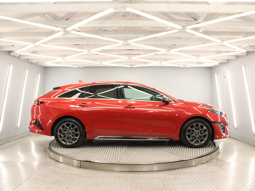 Kia Proceed Estate Red