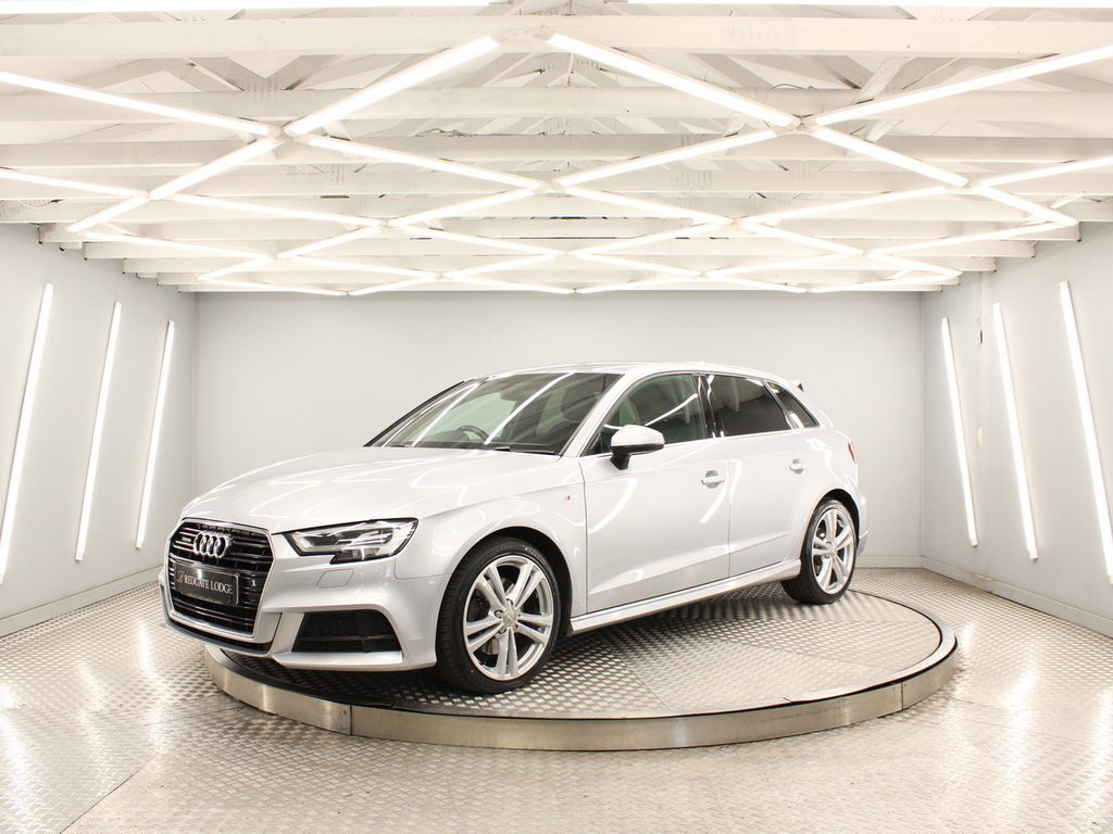 Audi A3 Hatchback OV18UXP Silver #5