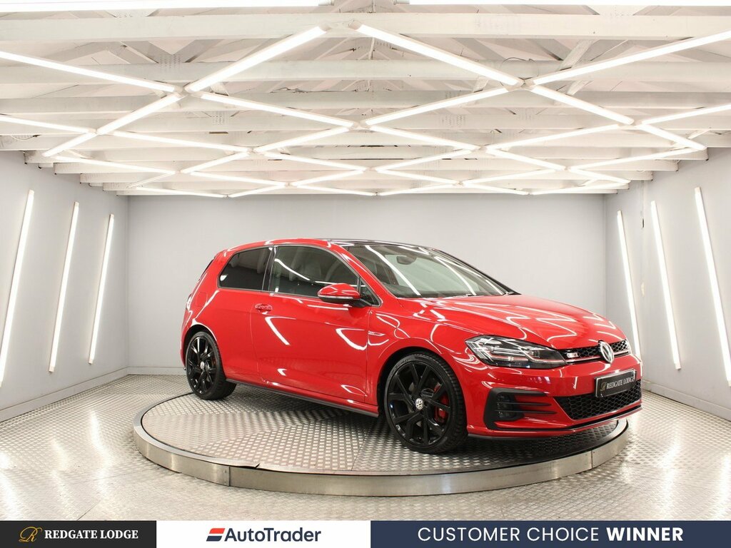 Volkswagen Golf Hatchback DA67YZB Red