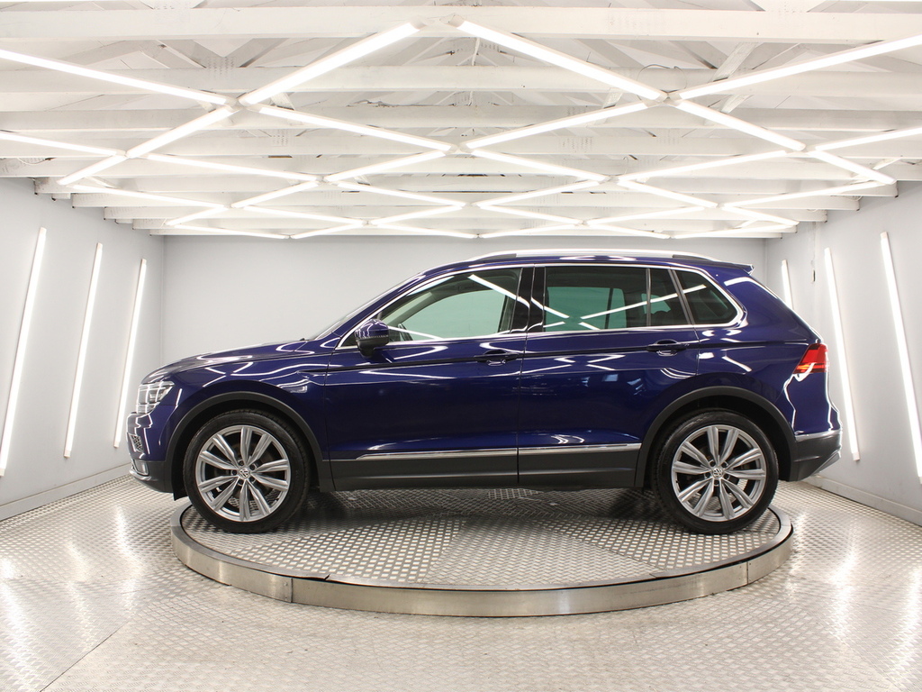 Volkswagen Tiguan Suv KK68LKD Blue #3
