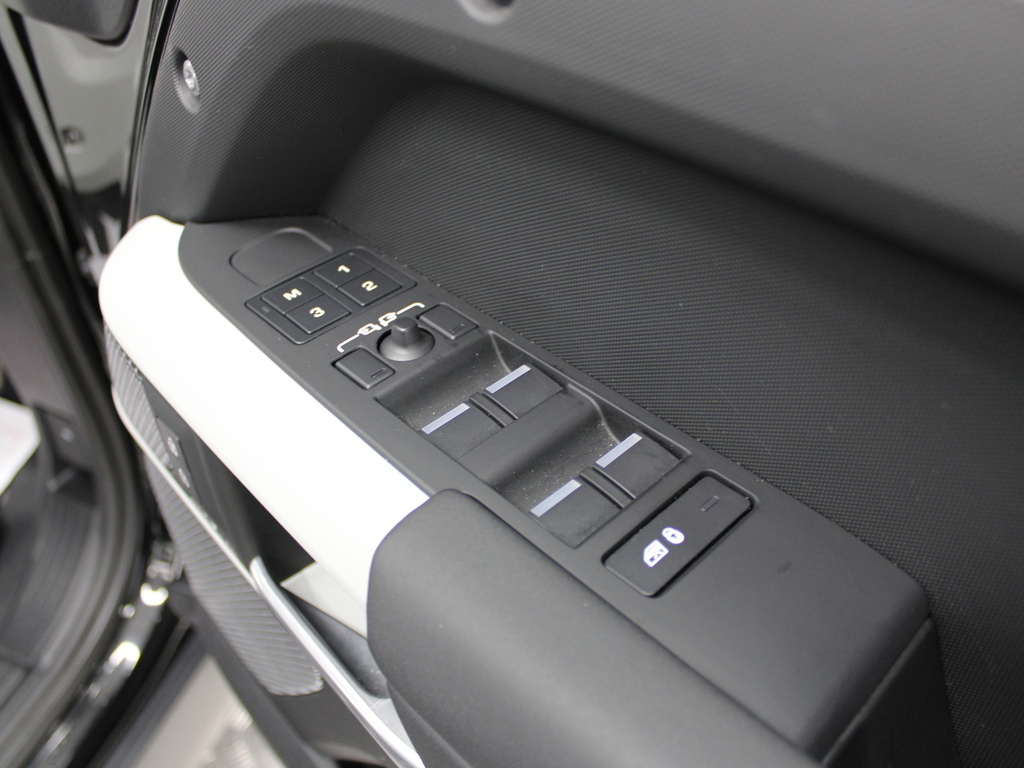 Land Rover Defender 110 D250 Mhev X-dynamic Se Black #23
