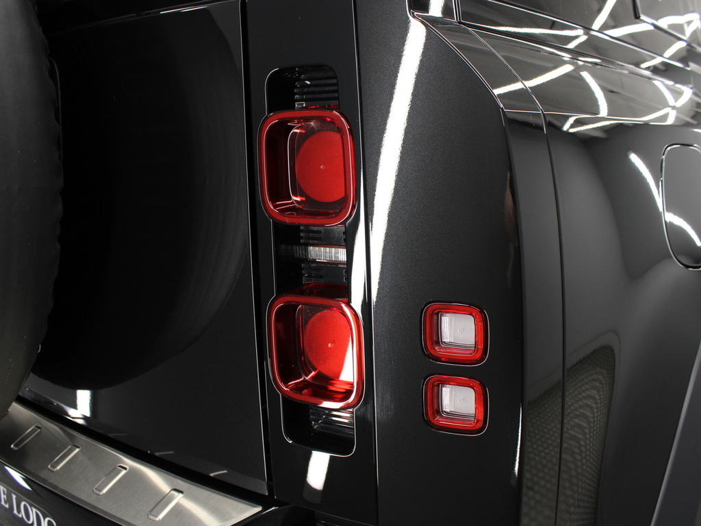 Land Rover Defender 110 D250 Mhev X-dynamic Se Black #61