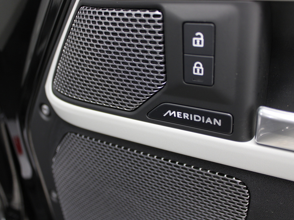 Land Rover Defender 110 D250 Mhev X-dynamic Se Black #24