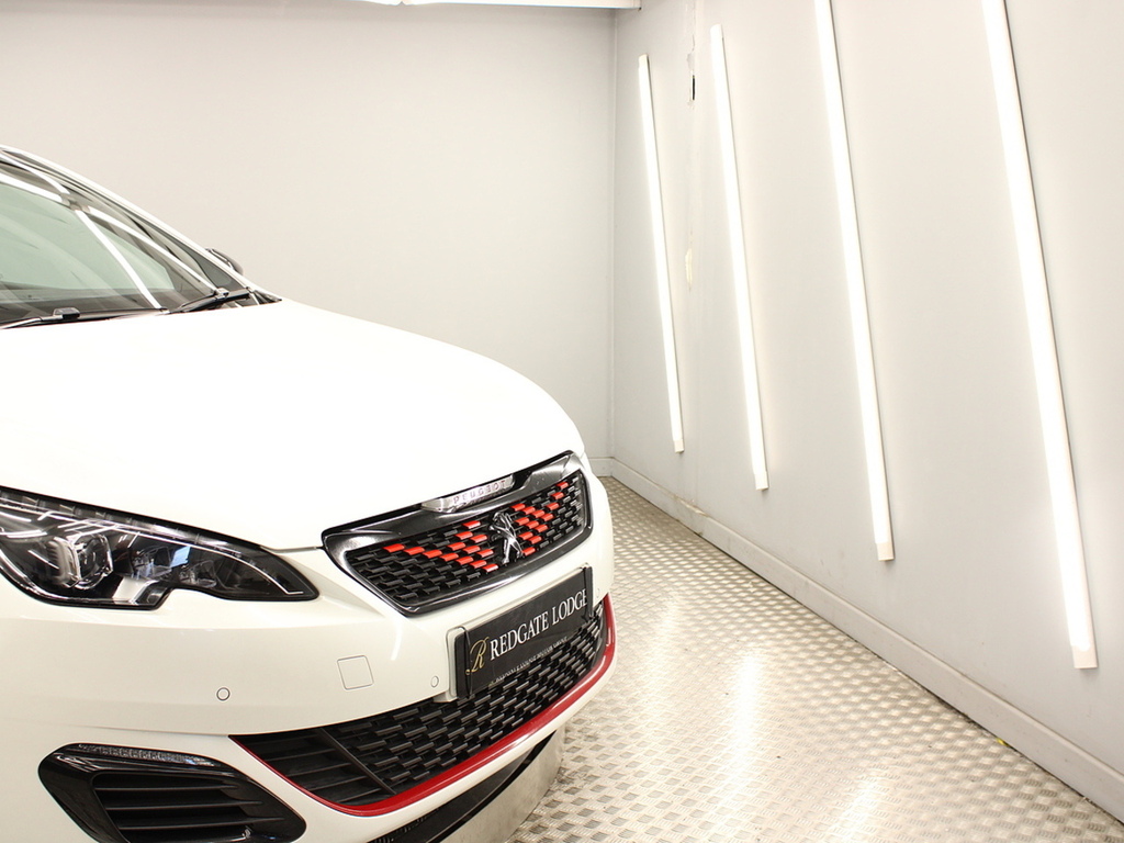 Peugeot 308 Gt White #51