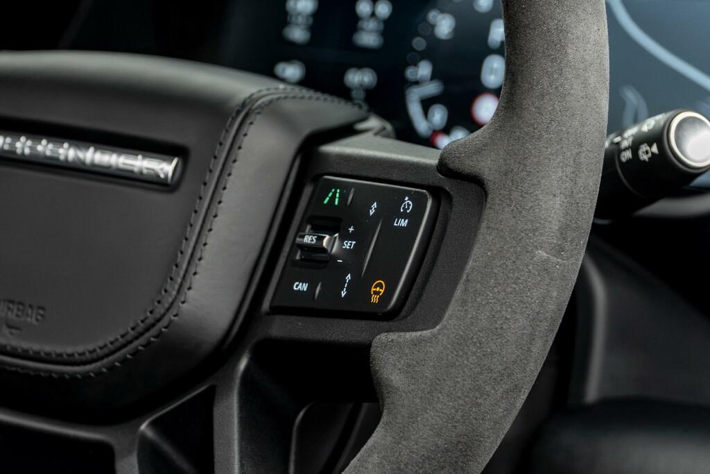 Land Rover Defender 130 X-dynamic Hse Grey #36