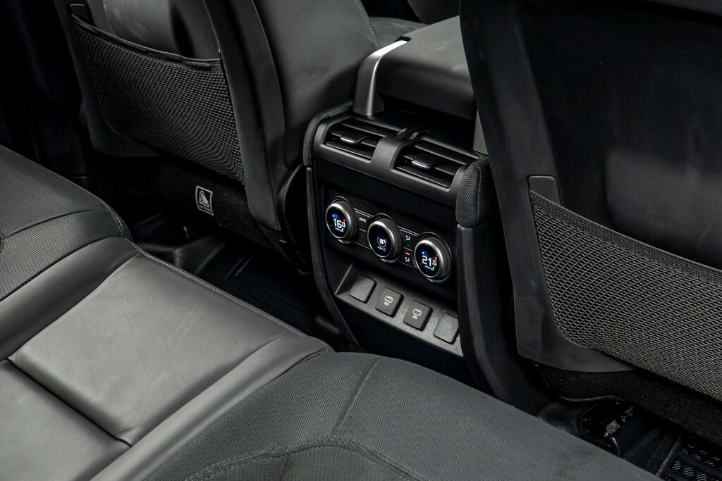 Land Rover Defender 130 X-dynamic Hse Grey #48