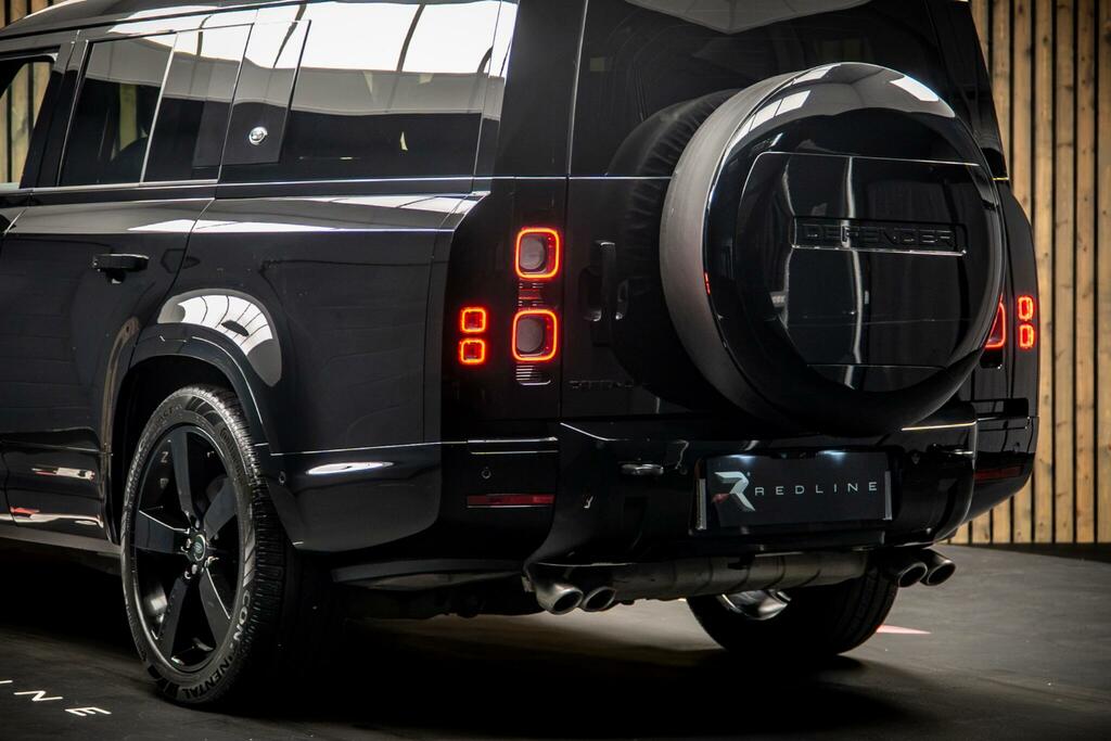 Land Rover Defender 130 X-dynamic Hse Grey #19