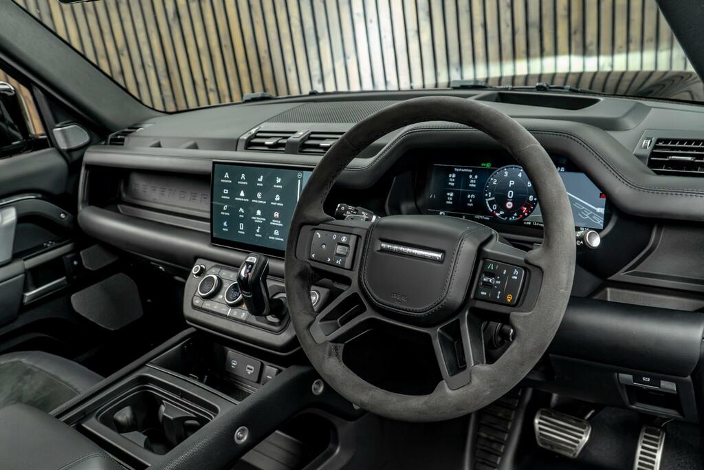 Land Rover Defender 130 X-dynamic Hse Grey #22
