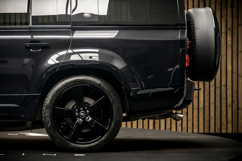 Land Rover Defender 130 X-dynamic Hse Grey #17