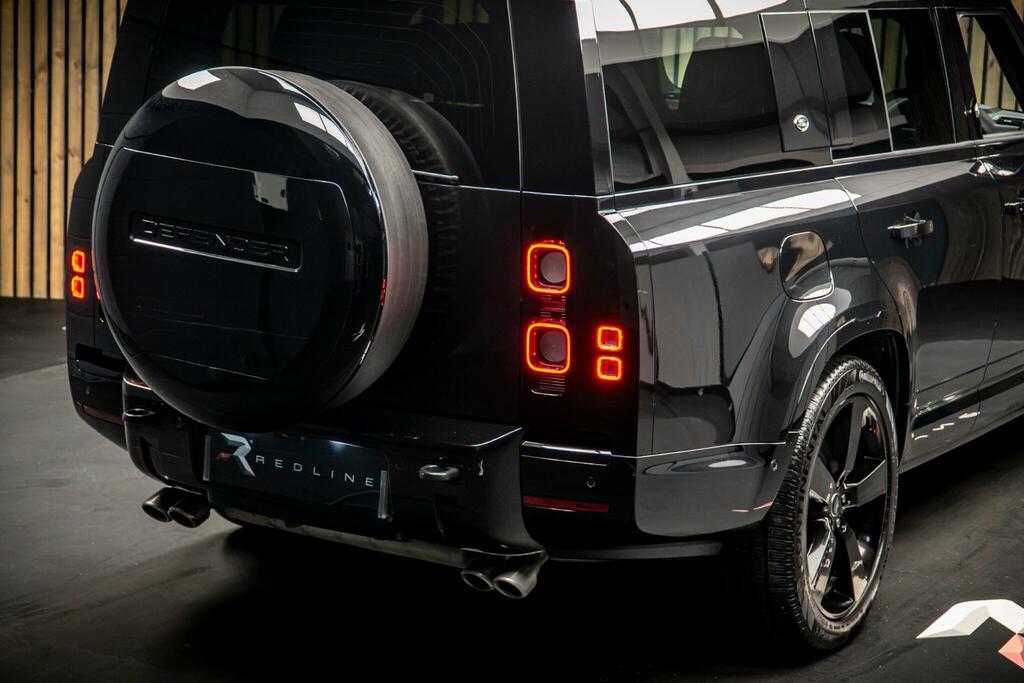 Land Rover Defender 130 X-dynamic Hse Grey #21