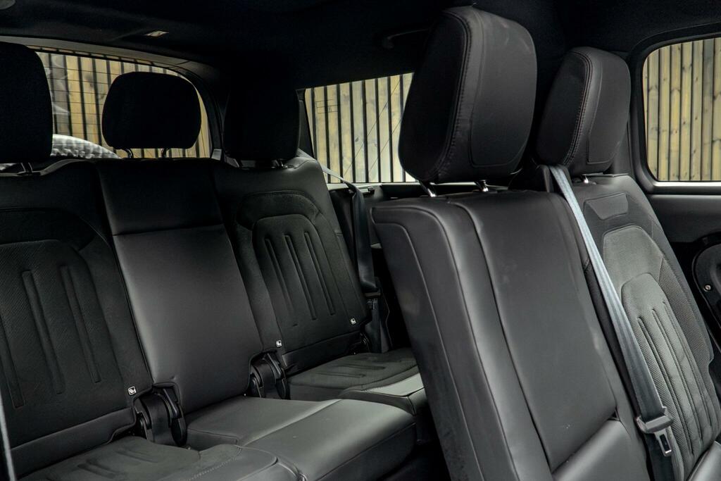 Land Rover Defender 130 X-dynamic Hse Grey #50