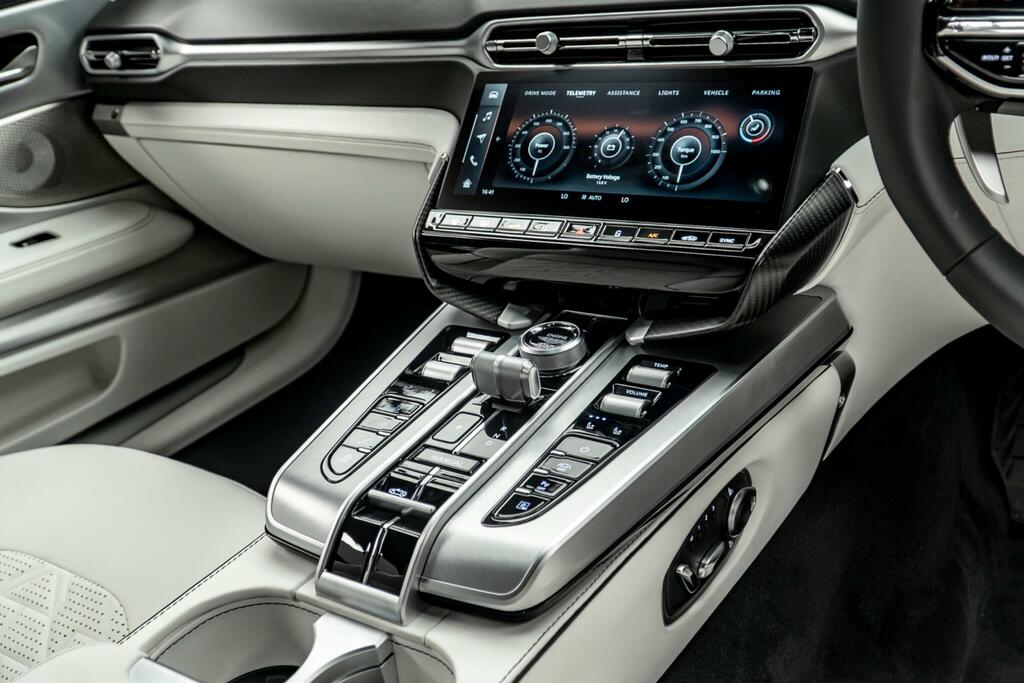 Aston Martin Vanquish Automatic Grey #28