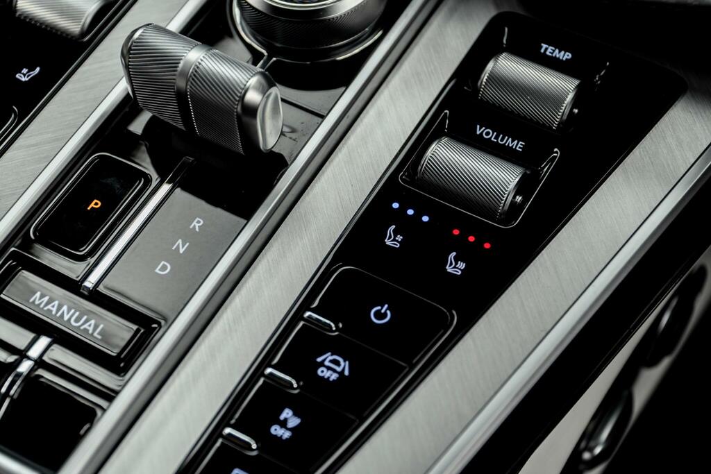 Aston Martin Vanquish Automatic Grey #46