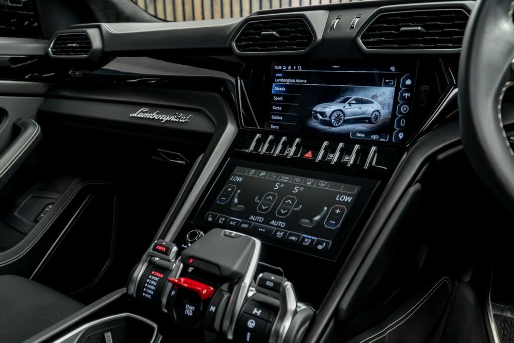 Lamborghini Urus 4L V8 S Black #25