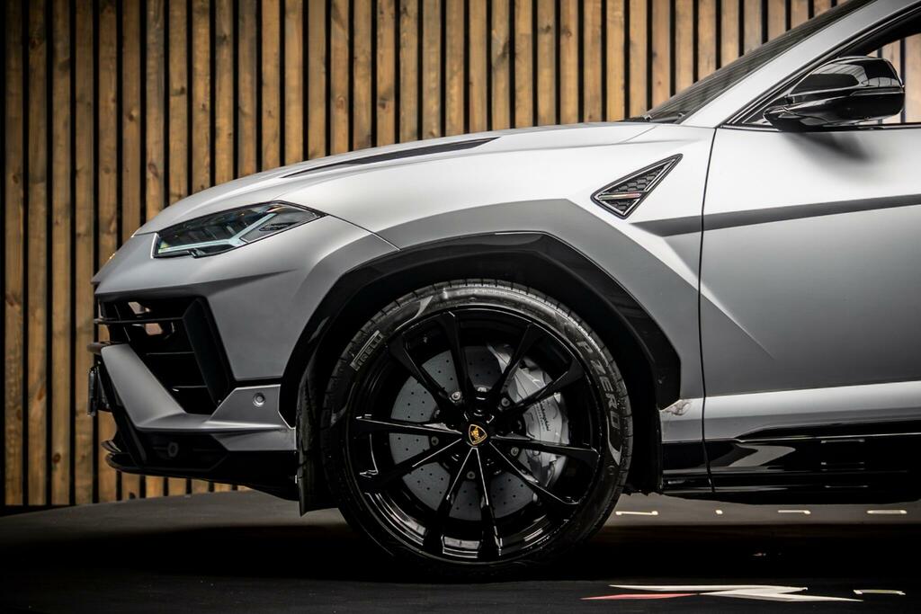 Lamborghini Urus 4L V8 S Black #9