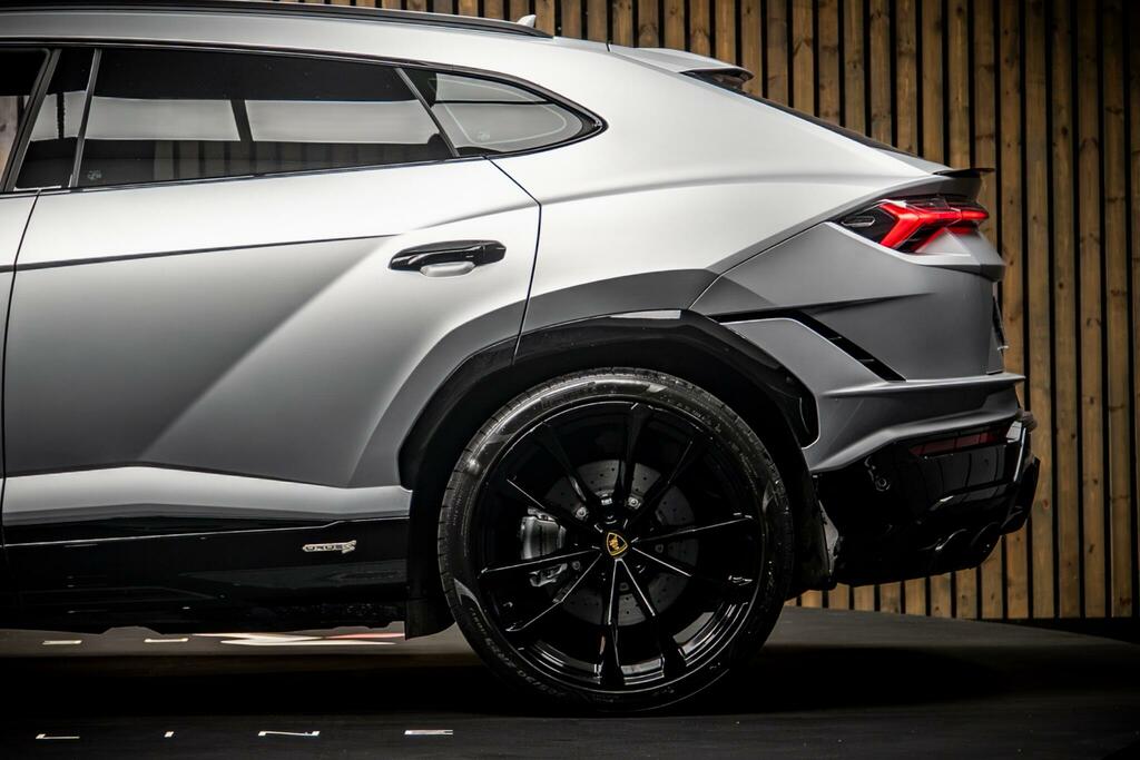 Lamborghini Urus 4L V8 S Black #18