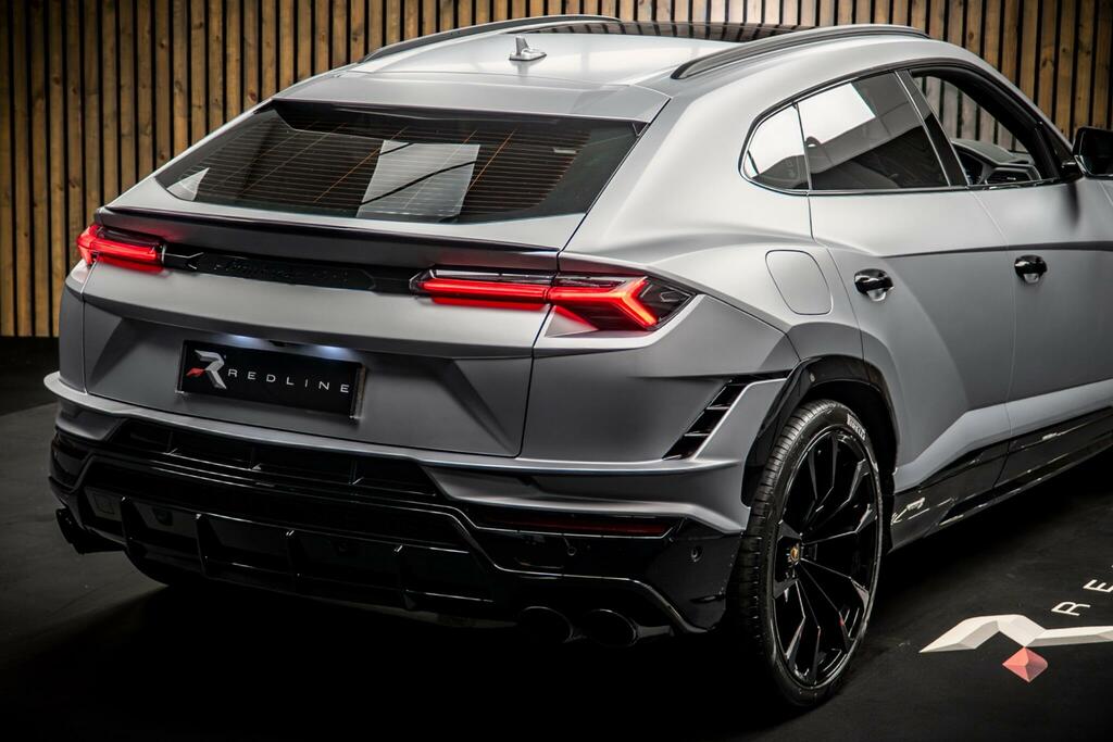 Lamborghini Urus 4L V8 S Black #22