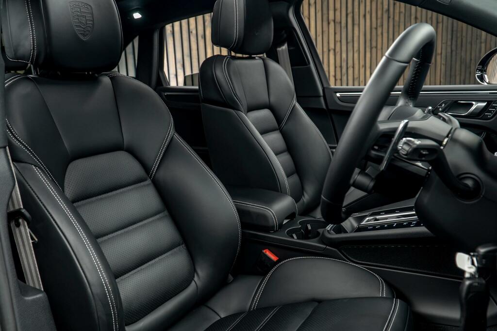 Porsche Macan 2.0T T Pdk 4Wd Euro 6 Ss SP26KWB Black #2