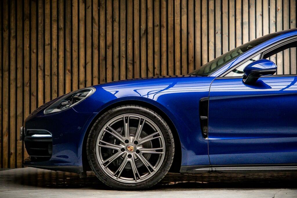 Porsche Panamera 4S Pdk #9