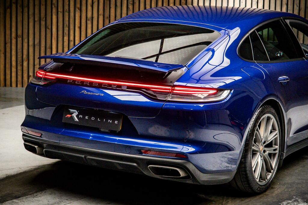 Porsche Panamera 4S Pdk #22