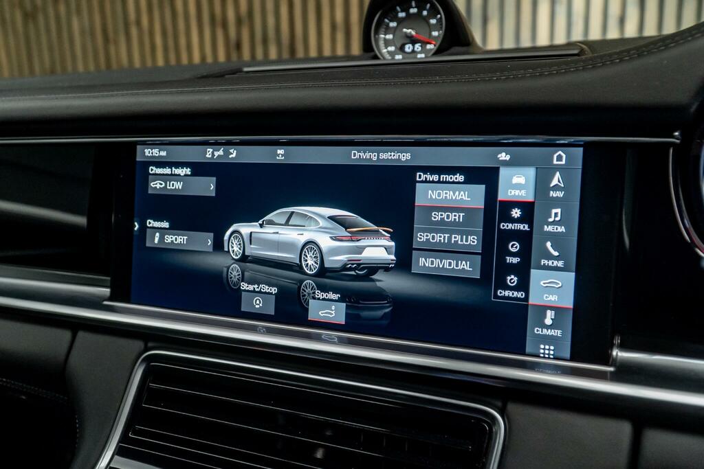 Porsche Panamera 4S Pdk #37
