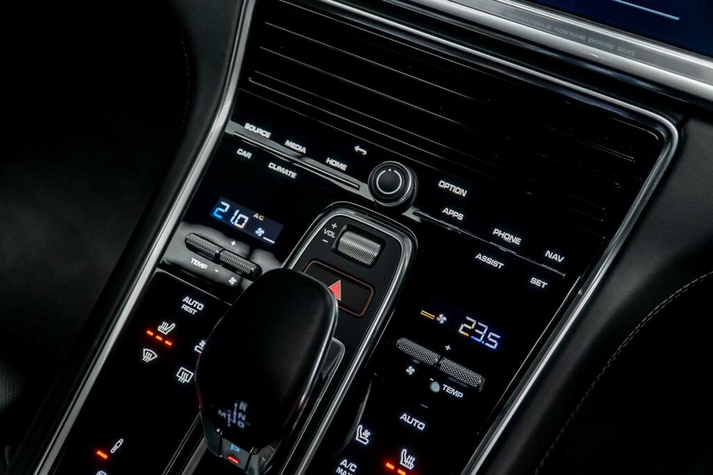 Porsche Panamera 4S Pdk #43