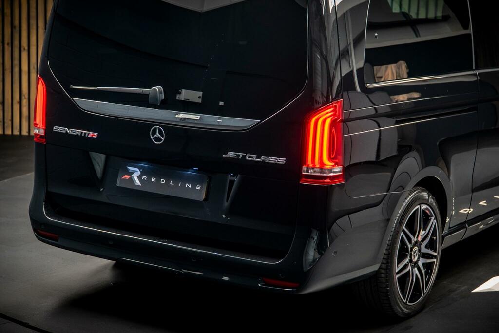 Mercedes-Benz V Class V 300 D Amg Black #19