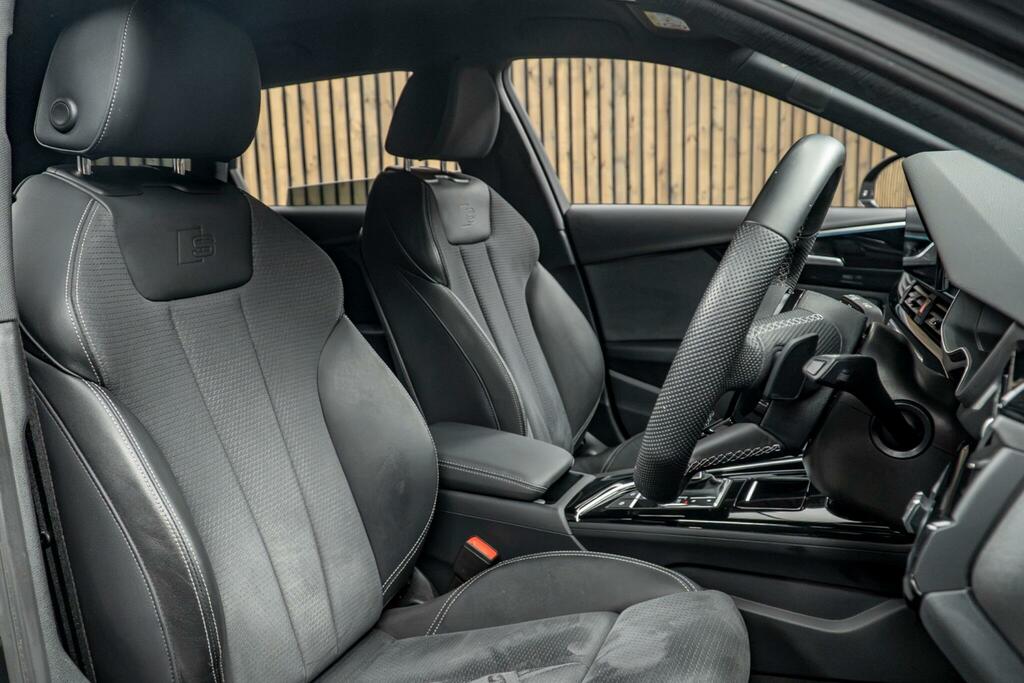 Audi A4 Avant 2.0 Tdi 35 Black Edition S Tronic Euro 6 Ss Grey #2
