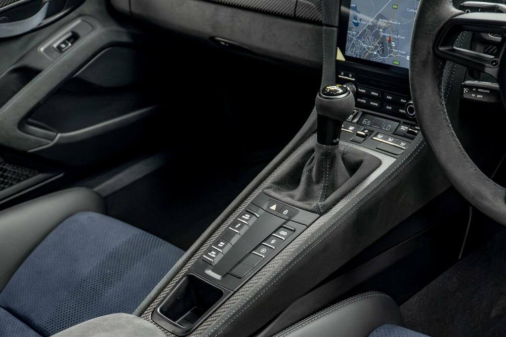 Porsche 718 Cayman Cayman Style Edition Grey #21
