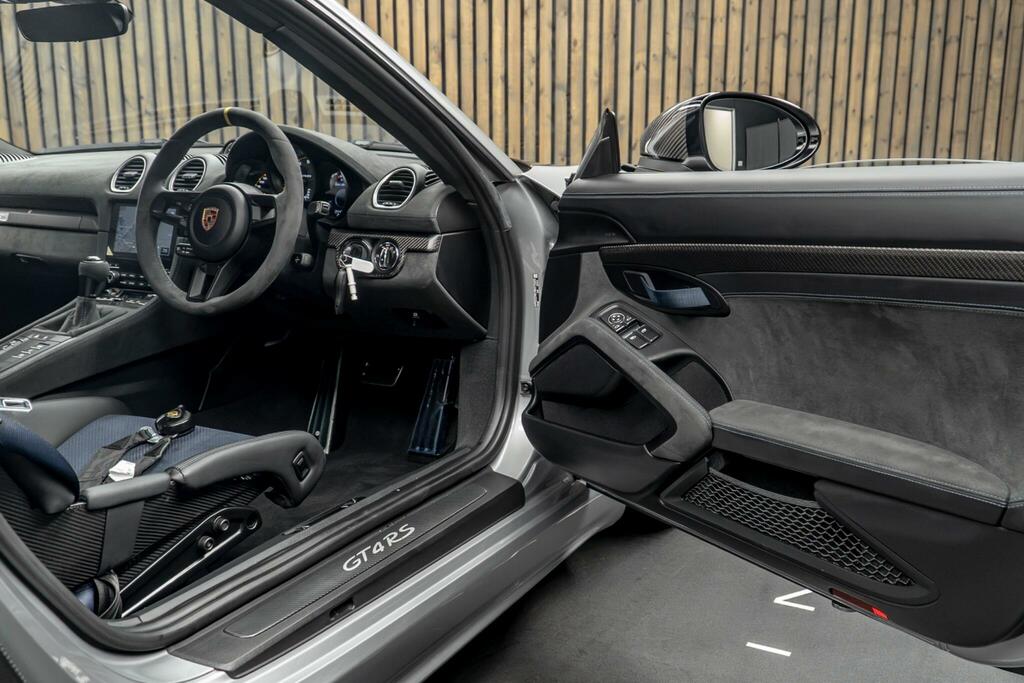 Porsche 718 Cayman Cayman Style Edition Grey #27