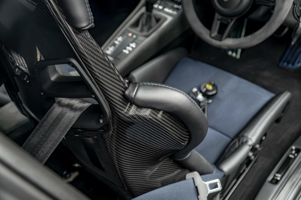 Porsche 718 Cayman Cayman Style Edition Grey #34
